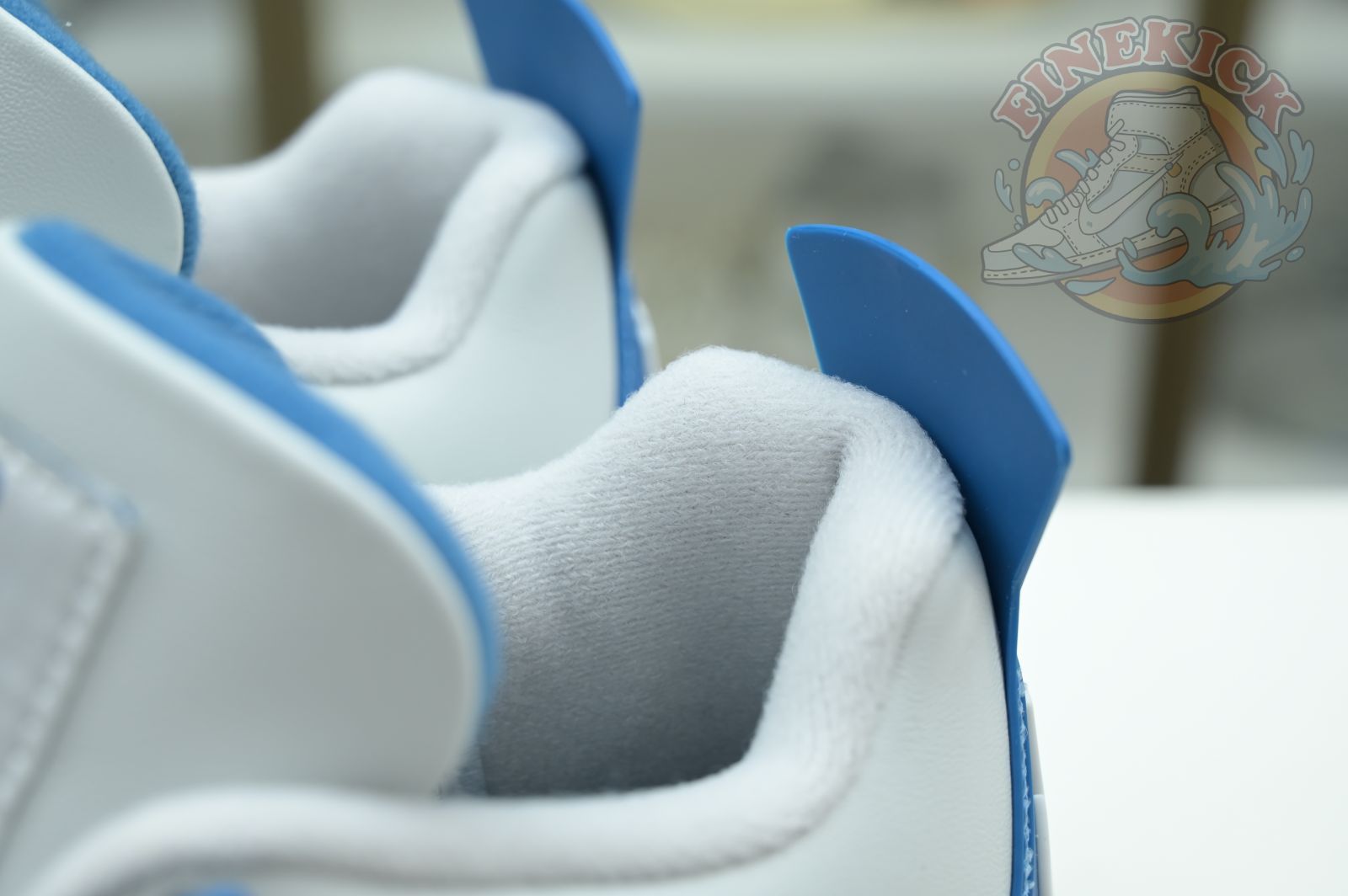 Air Jordan 4