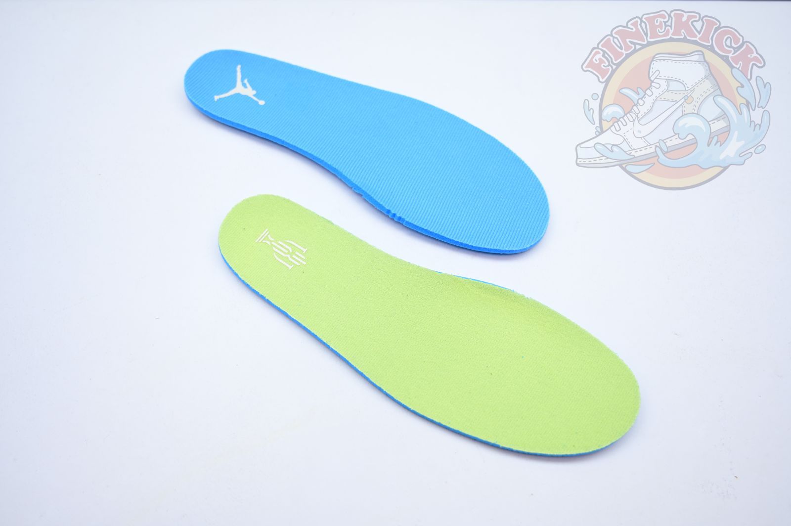 Trophy Room x Air Jordan 1 Low OG “Away”