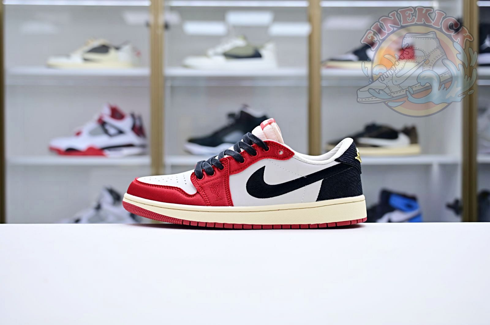 Trophy Room x Air Jordan 1 Low OG “Away”
