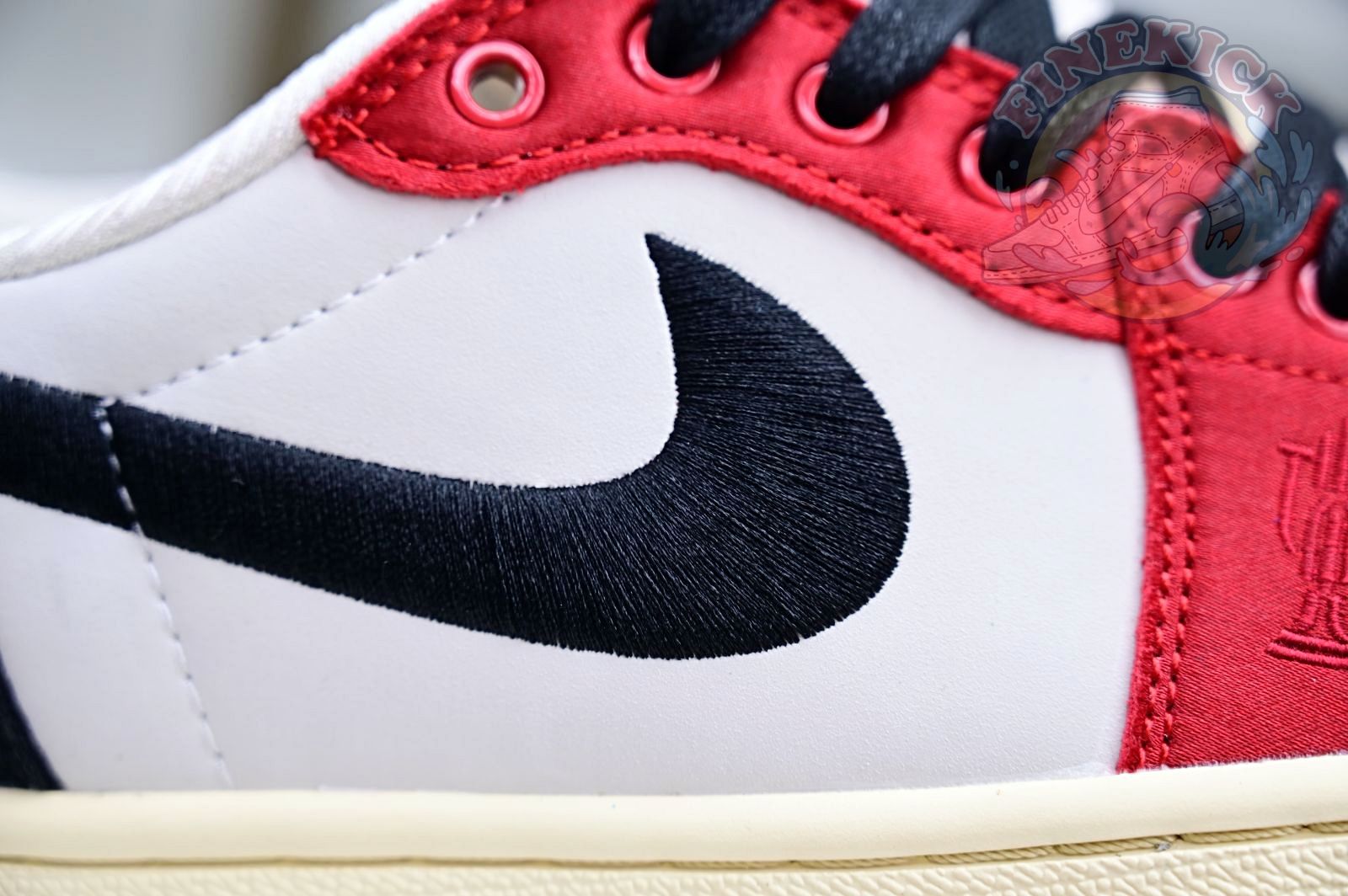 Trophy Room x Air Jordan 1 Low OG “Away”