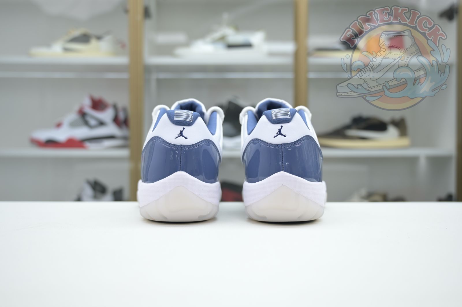 Air Jordan 11 Low“Diffused Blue”