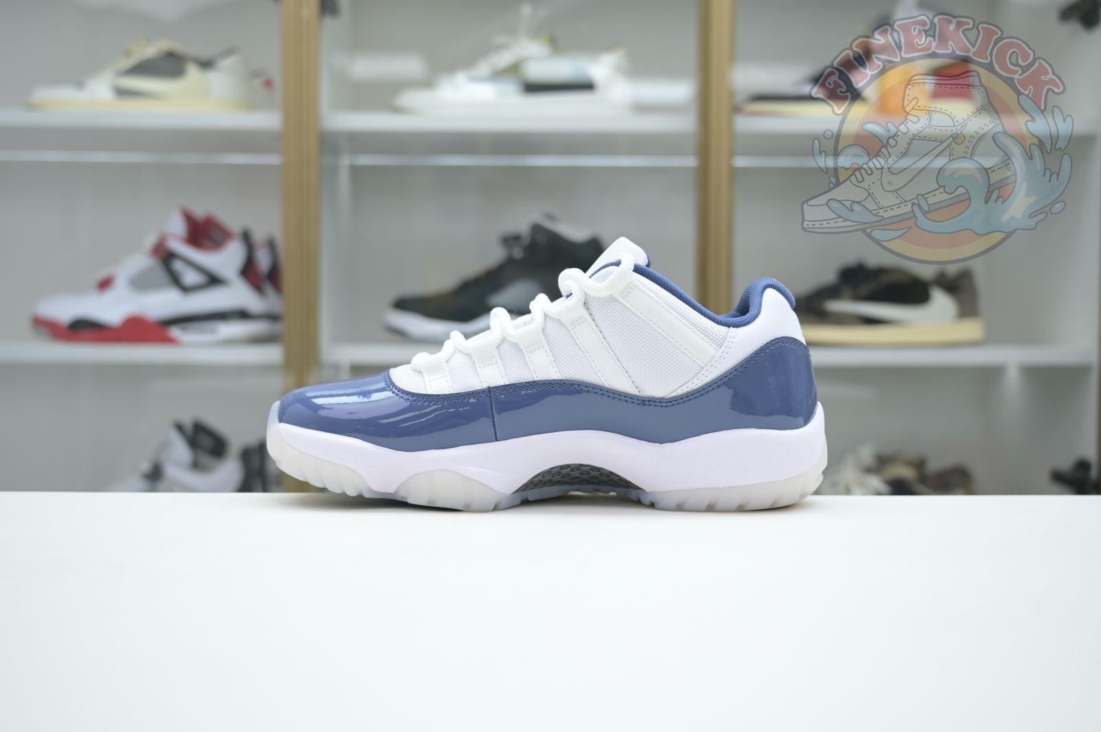 Air Jordan 11 Low“Diffused Blue”