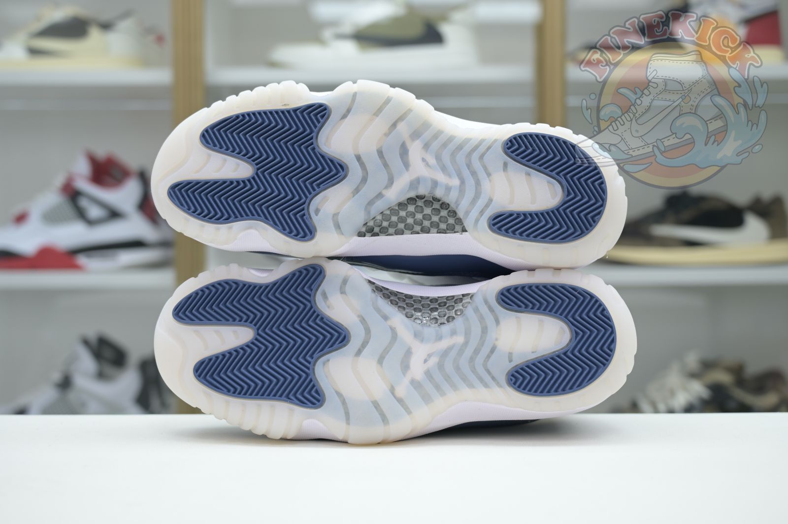 Air Jordan 11 Low“Diffused Blue”