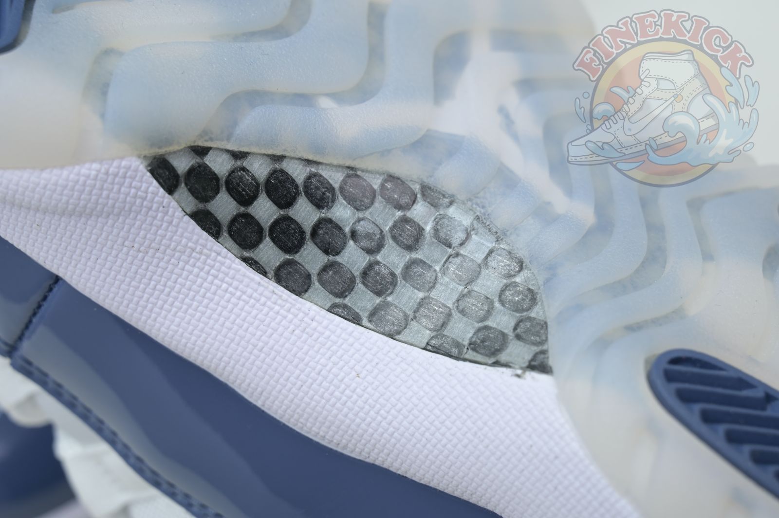 Air Jordan 11 Low“Diffused Blue”