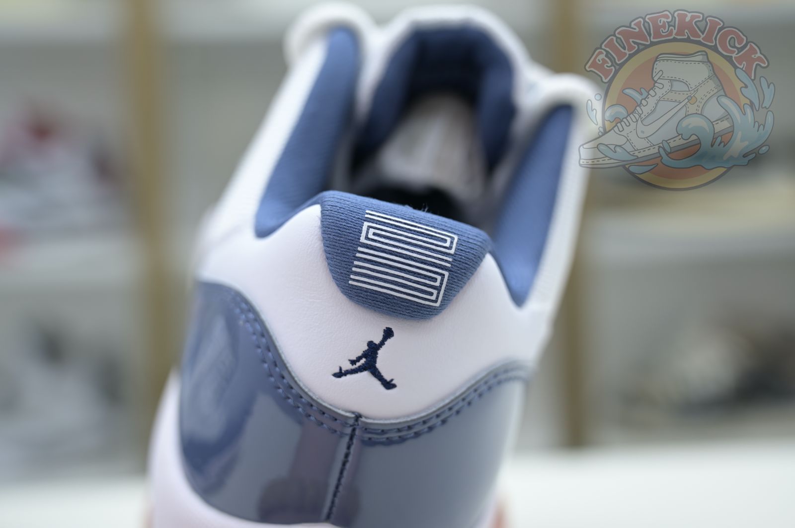 Air Jordan 11 Low“Diffused Blue”