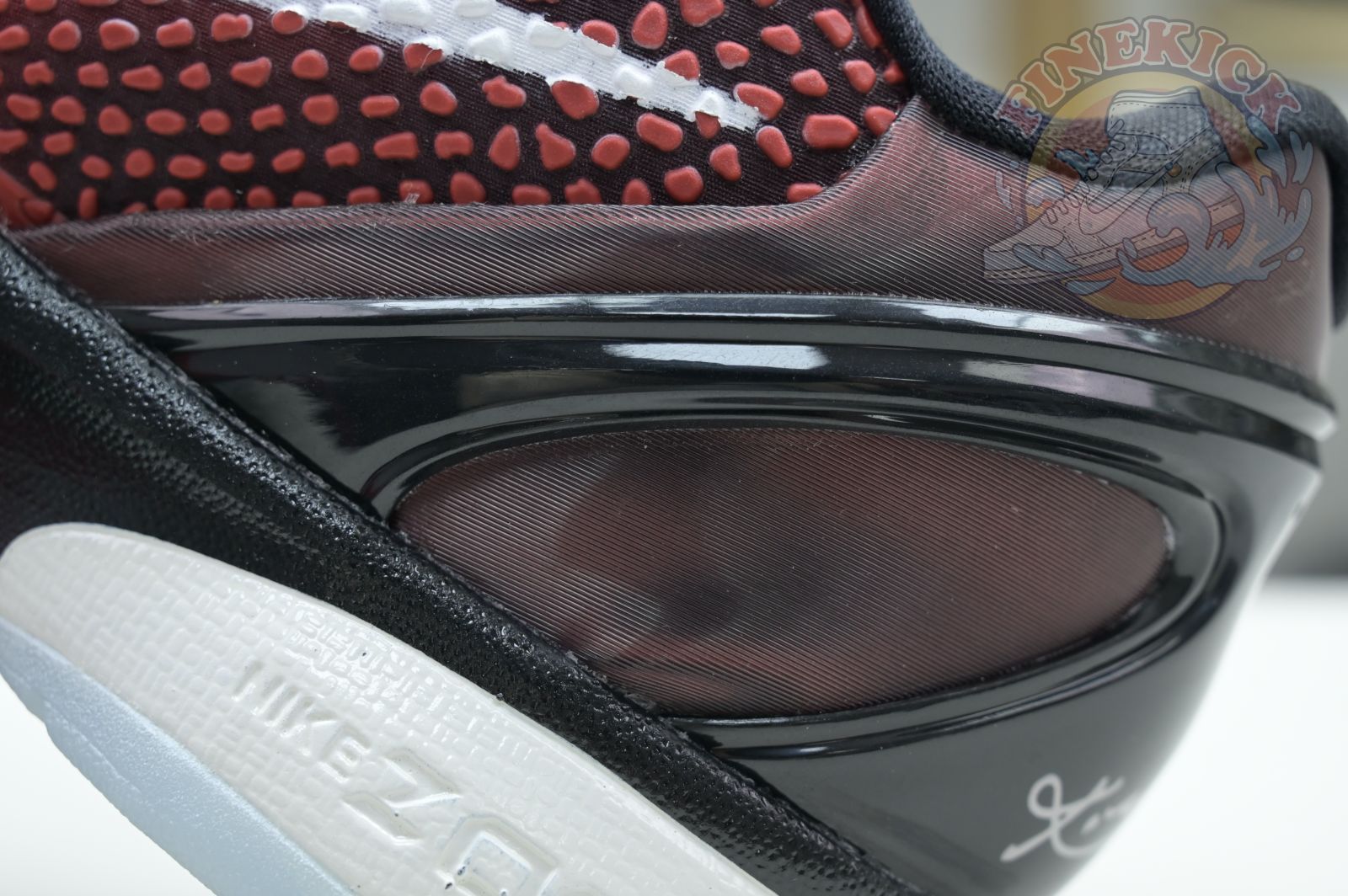 Nike Zoom Kobe 6 Protro