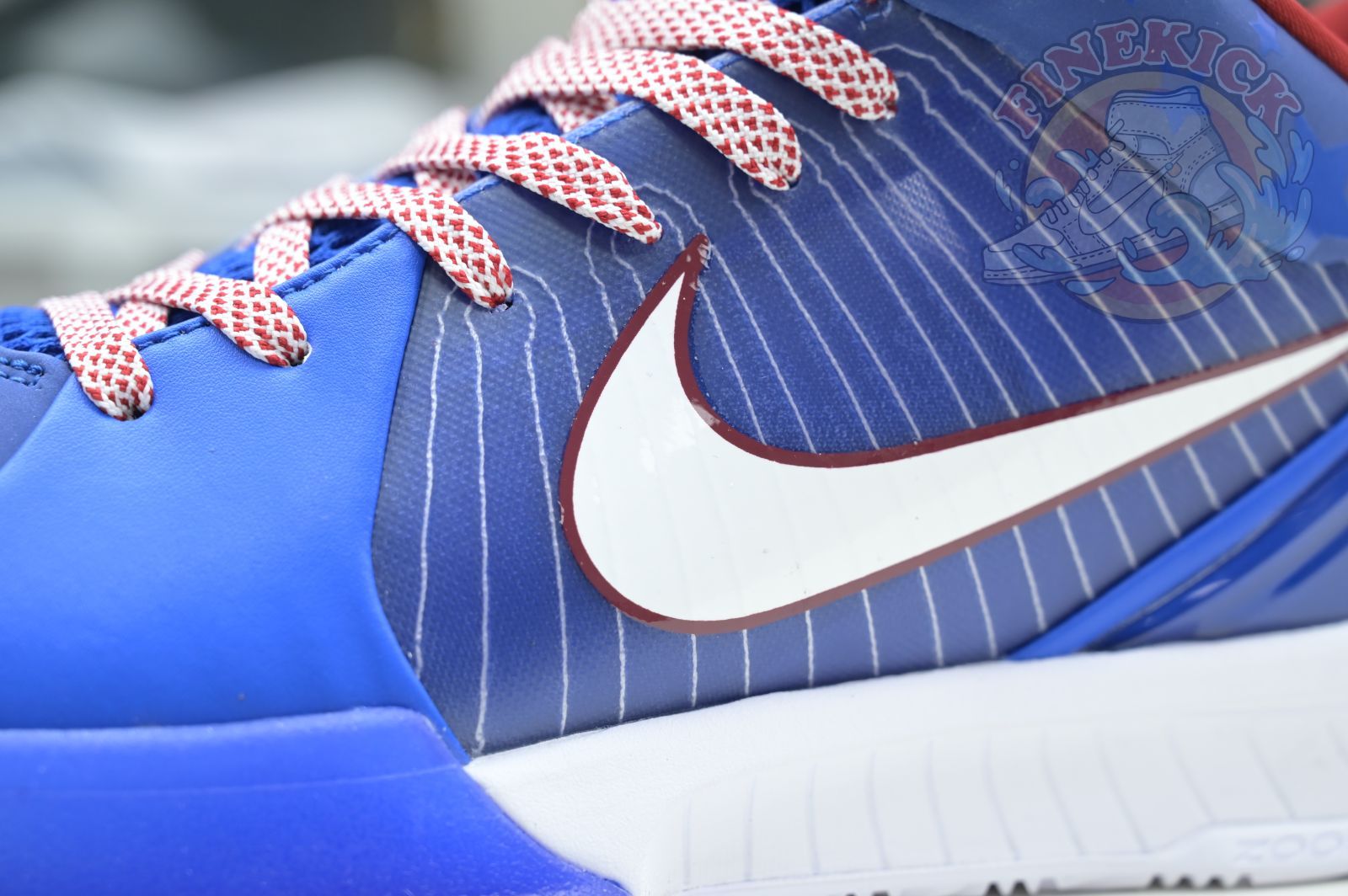 Nike Zoom Kobe 4 Protro