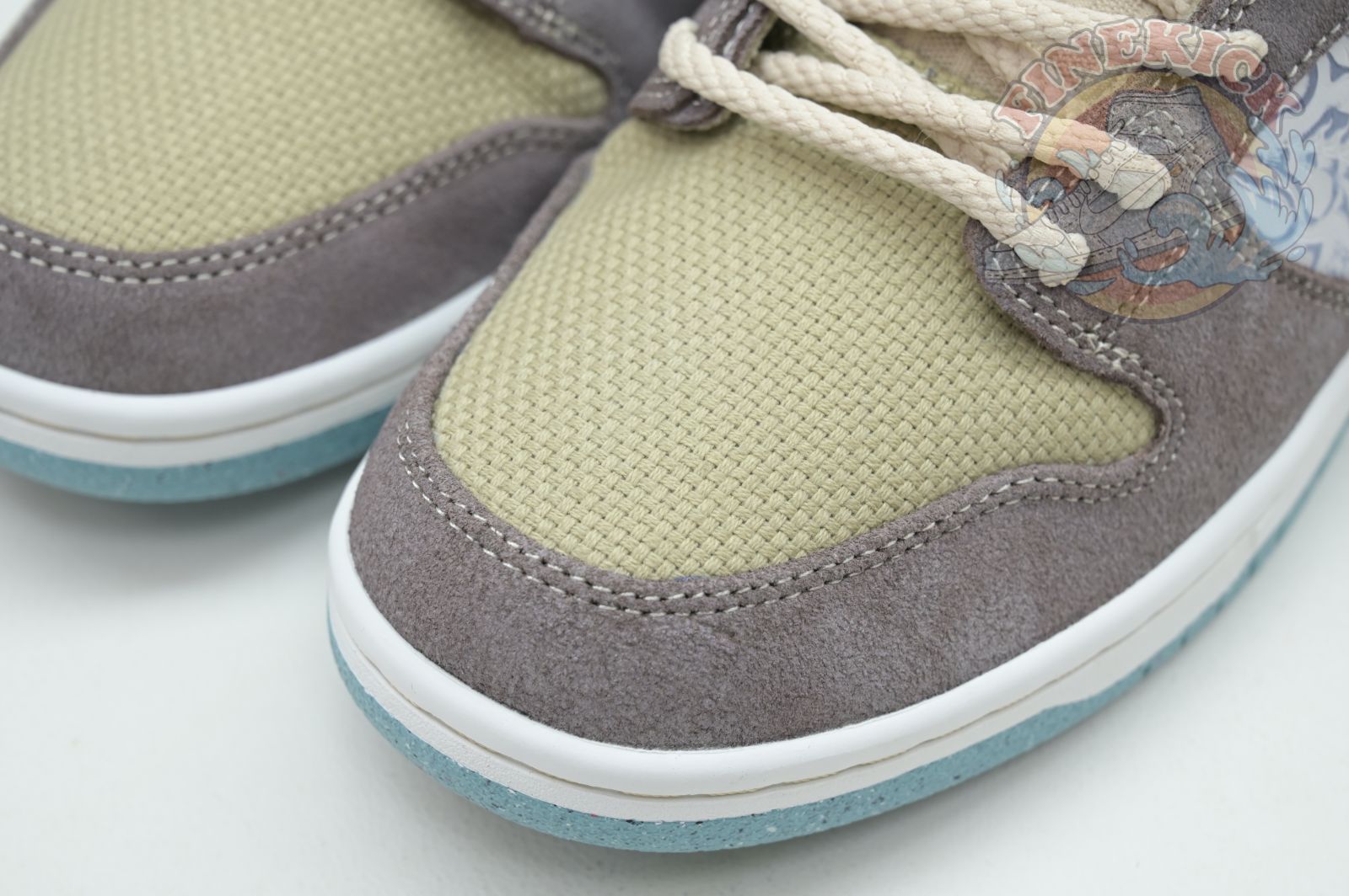 Nike SB Dunk Low