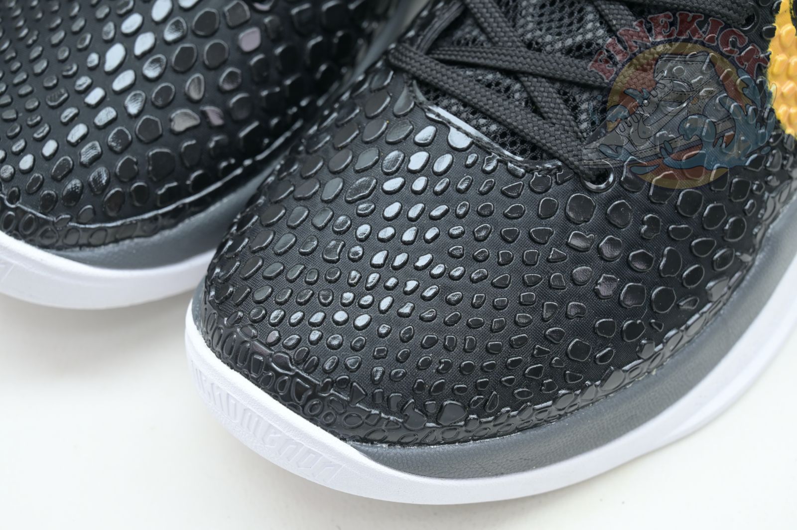 Nike Zoom Kobe 6 Black Del Sol