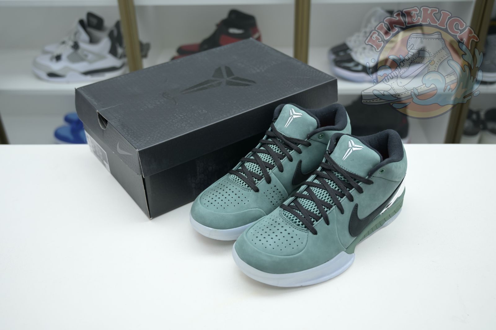 Nike Zoom Kobe 4 Protro