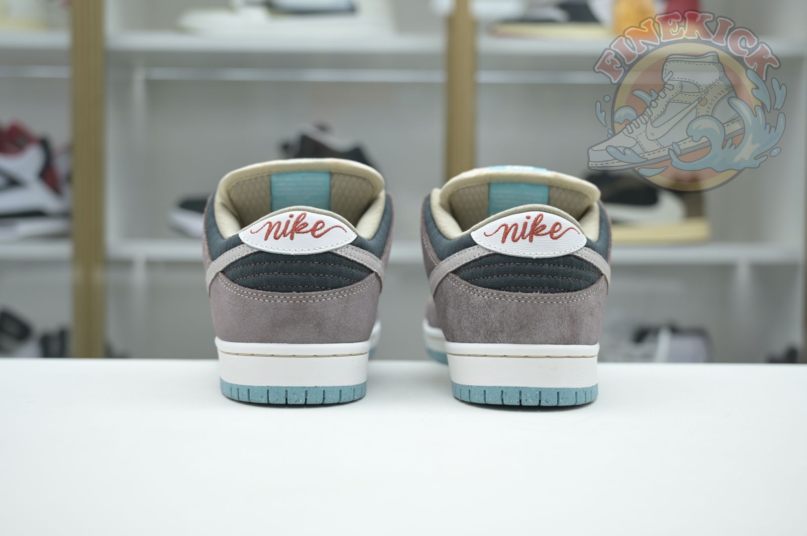 Nike SB Dunk Low