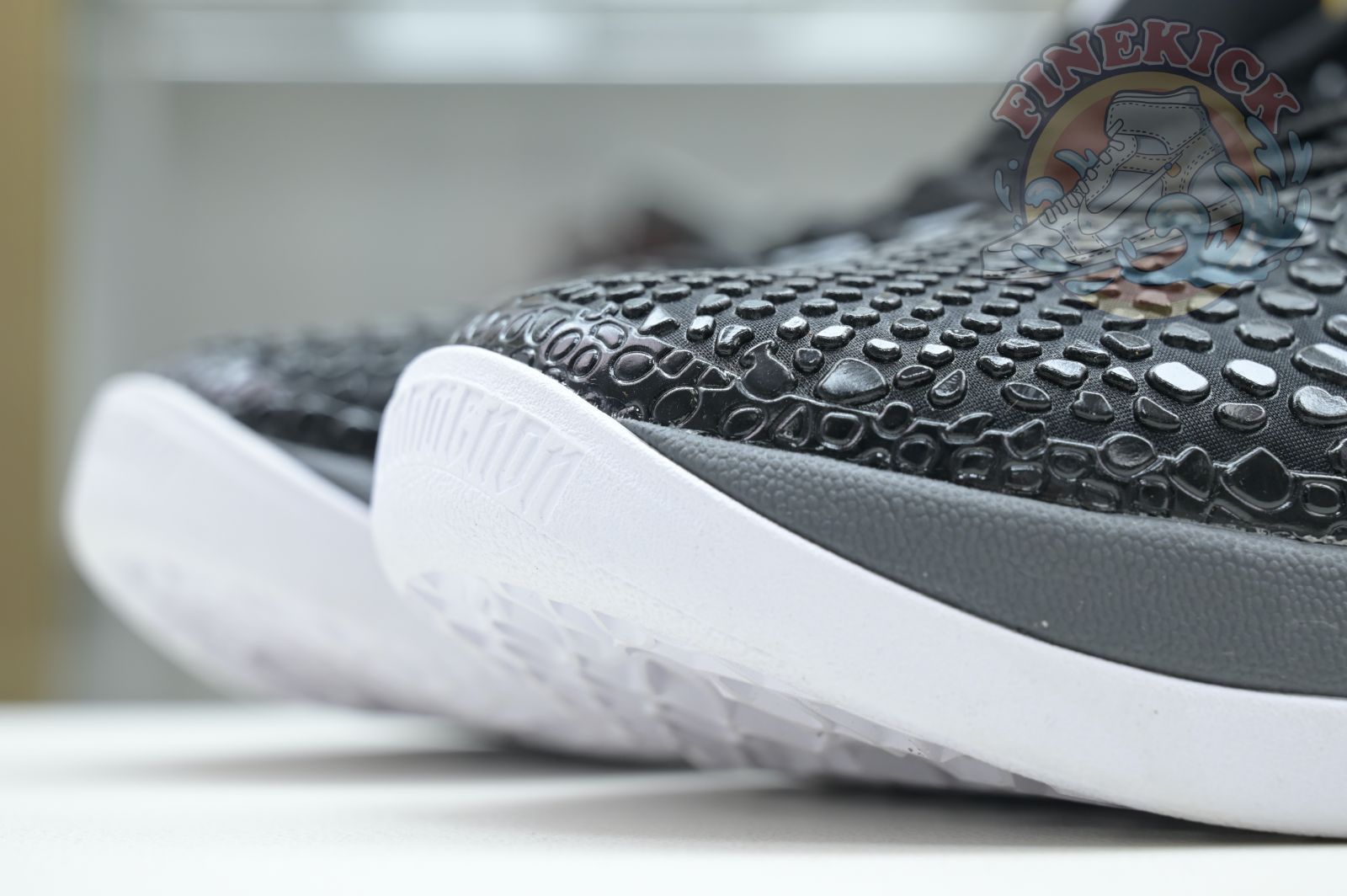 Nike Zoom Kobe 6 Black Del Sol