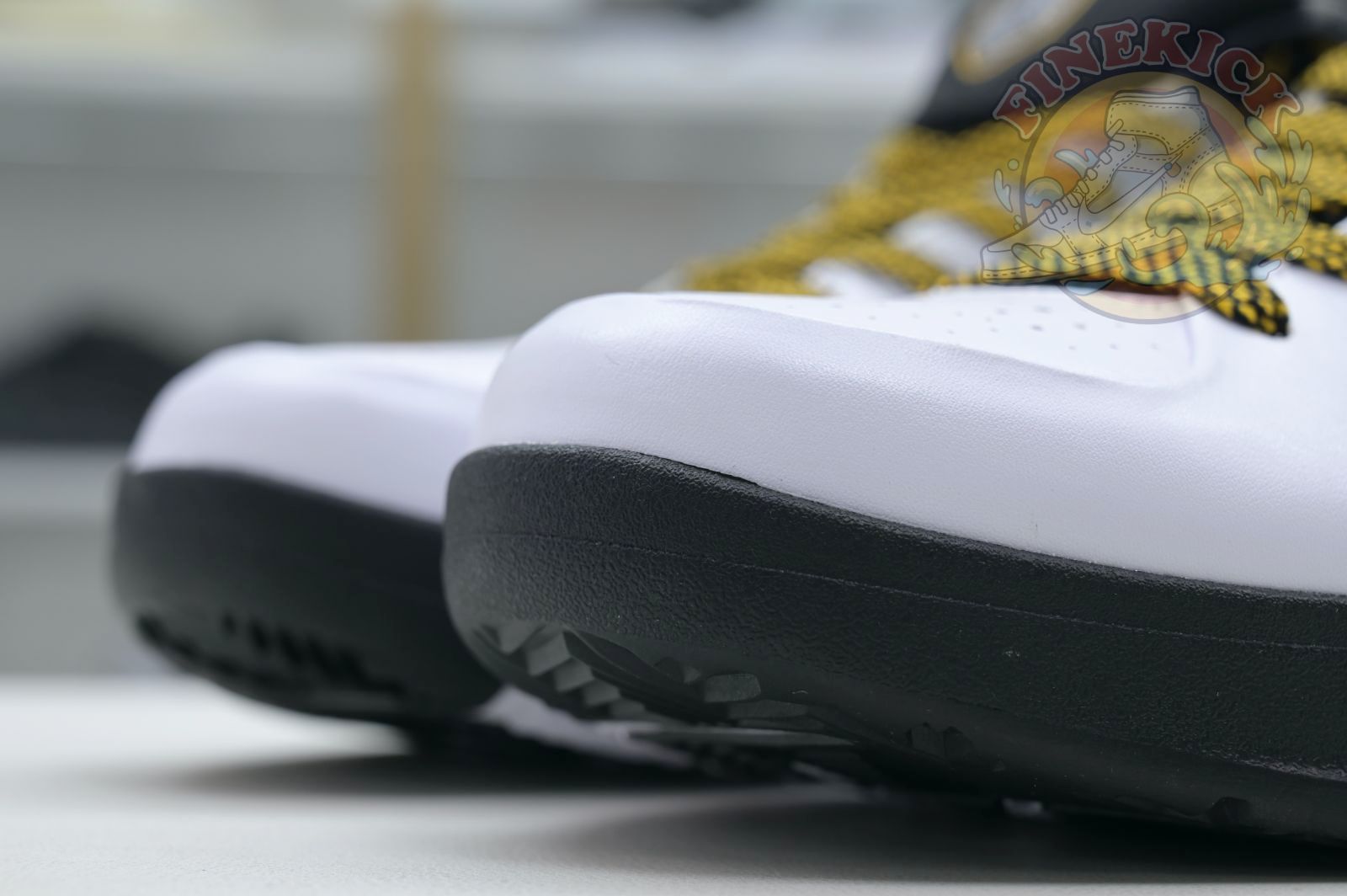 Nike Zoom Kobe 4 Protro