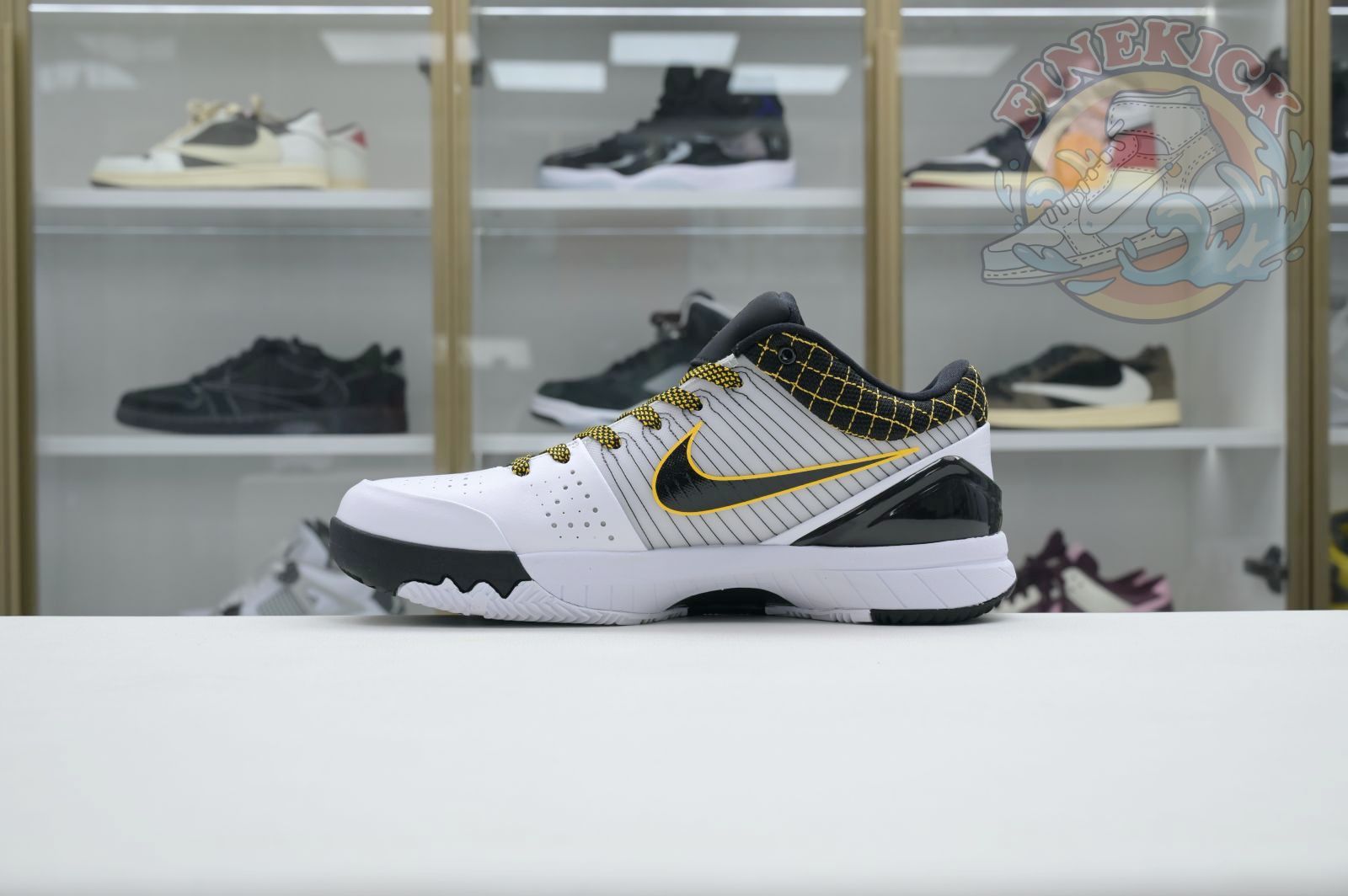 Nike Zoom Kobe 4 Protro
