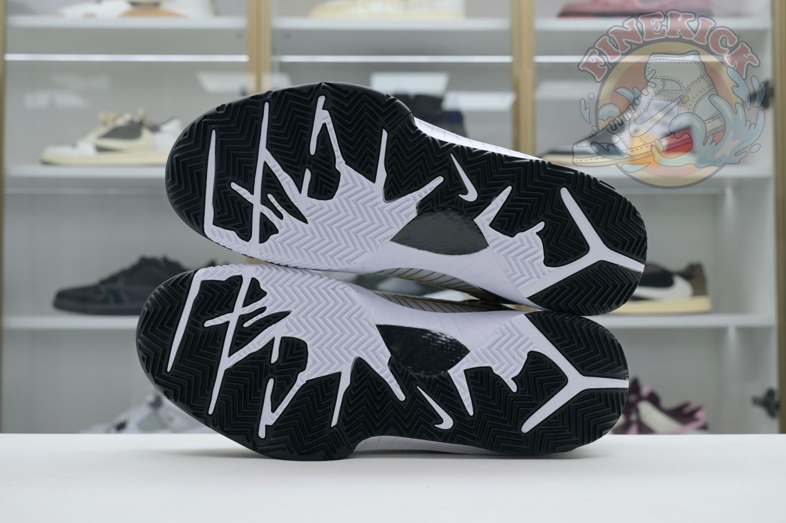 Nike Zoom Kobe 4 Protro