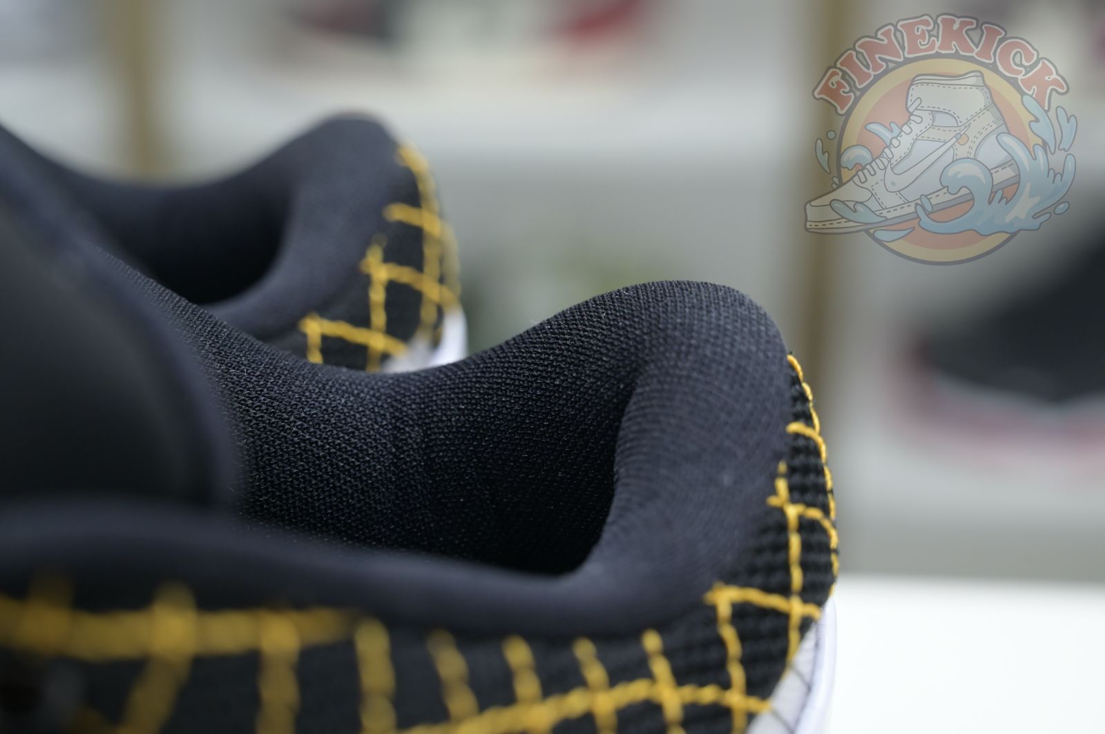 Nike Zoom Kobe 4 Protro