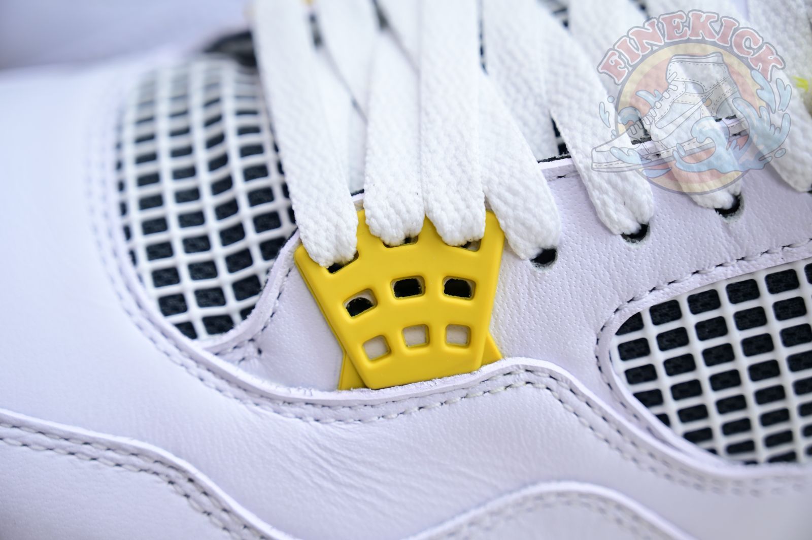 Air Jordan 4