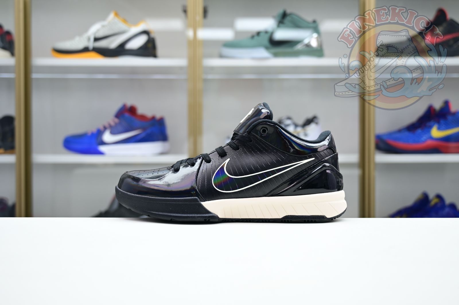 UNDEFEATED x Nike Zoom Kobe 4 Protro