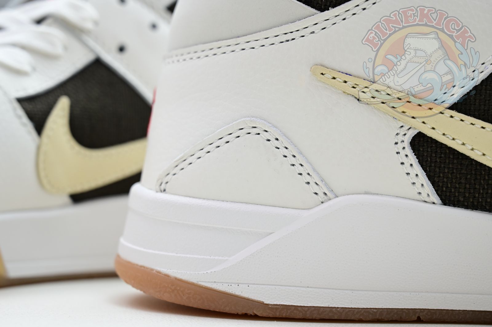Travis Scott x Jordan Executive The Check