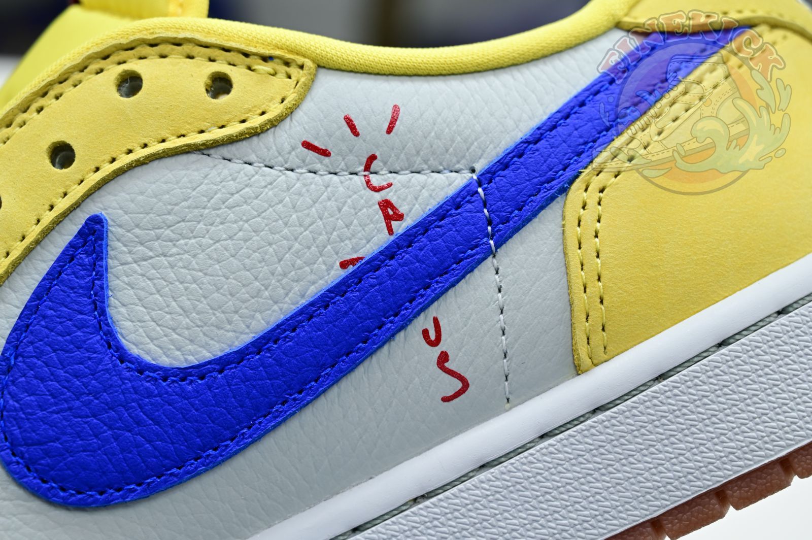 Travis Scott x Air Jordan 1Low Canary