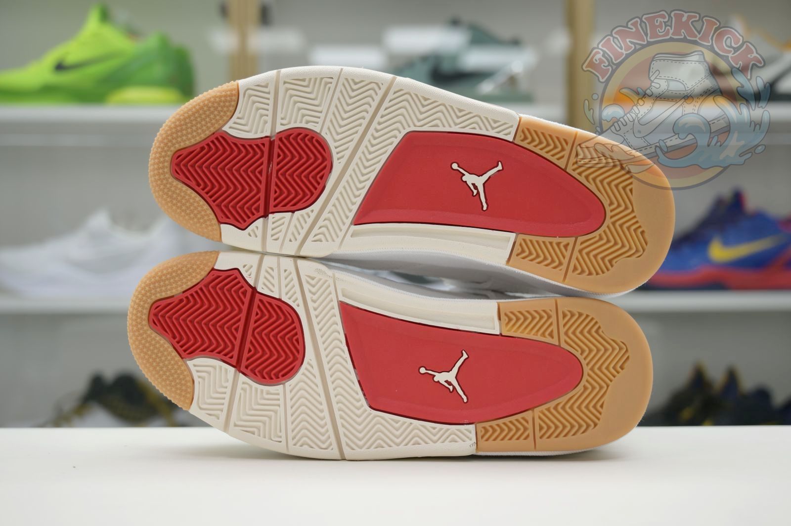 Air Jordan 4 levis white (levis tag)