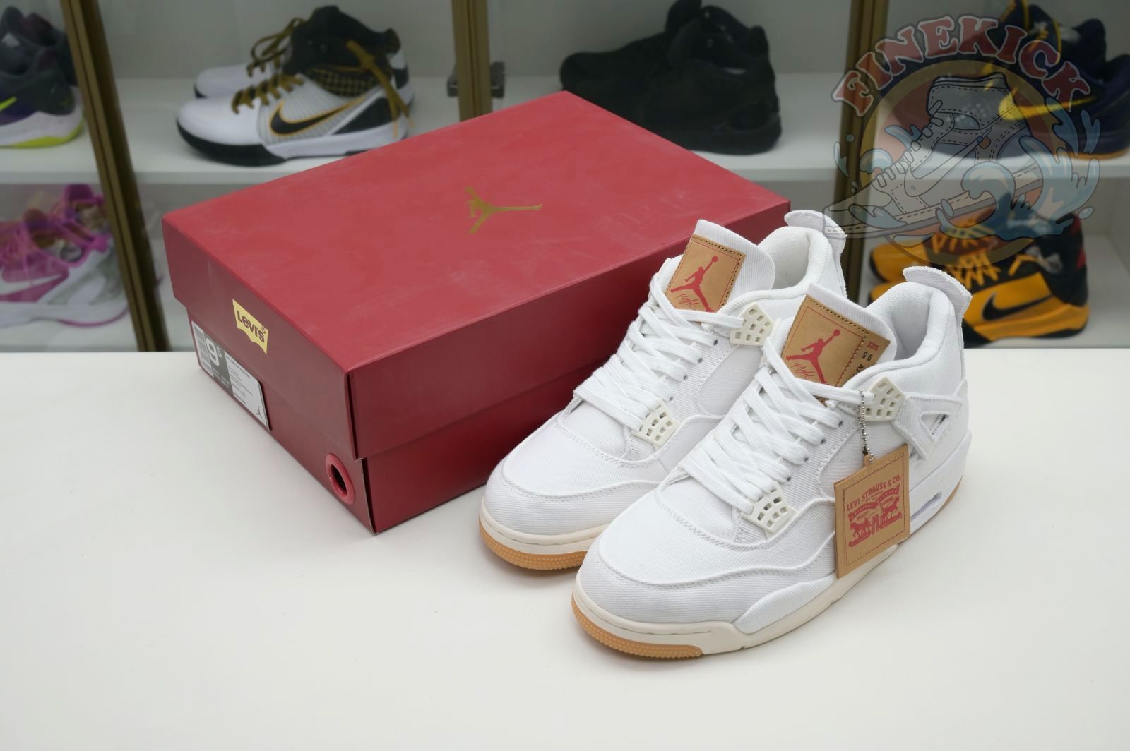Air Jordan 4 levis white (levis tag)