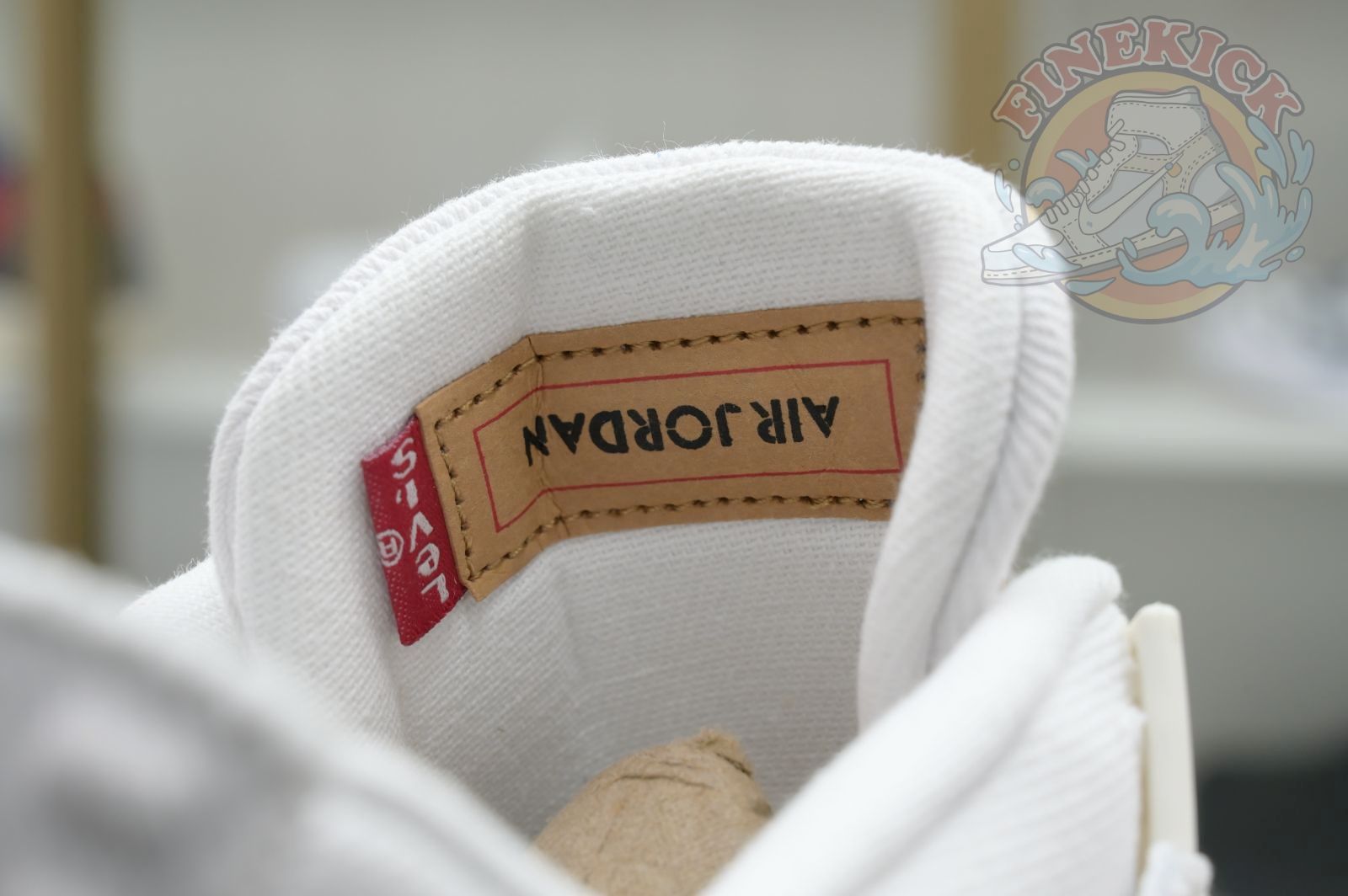 Air Jordan 4 levis white (levis tag)