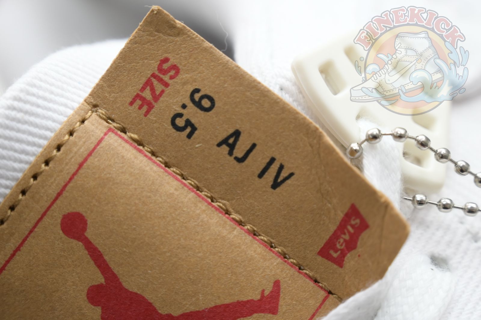 Air Jordan 4 levis white (levis tag)