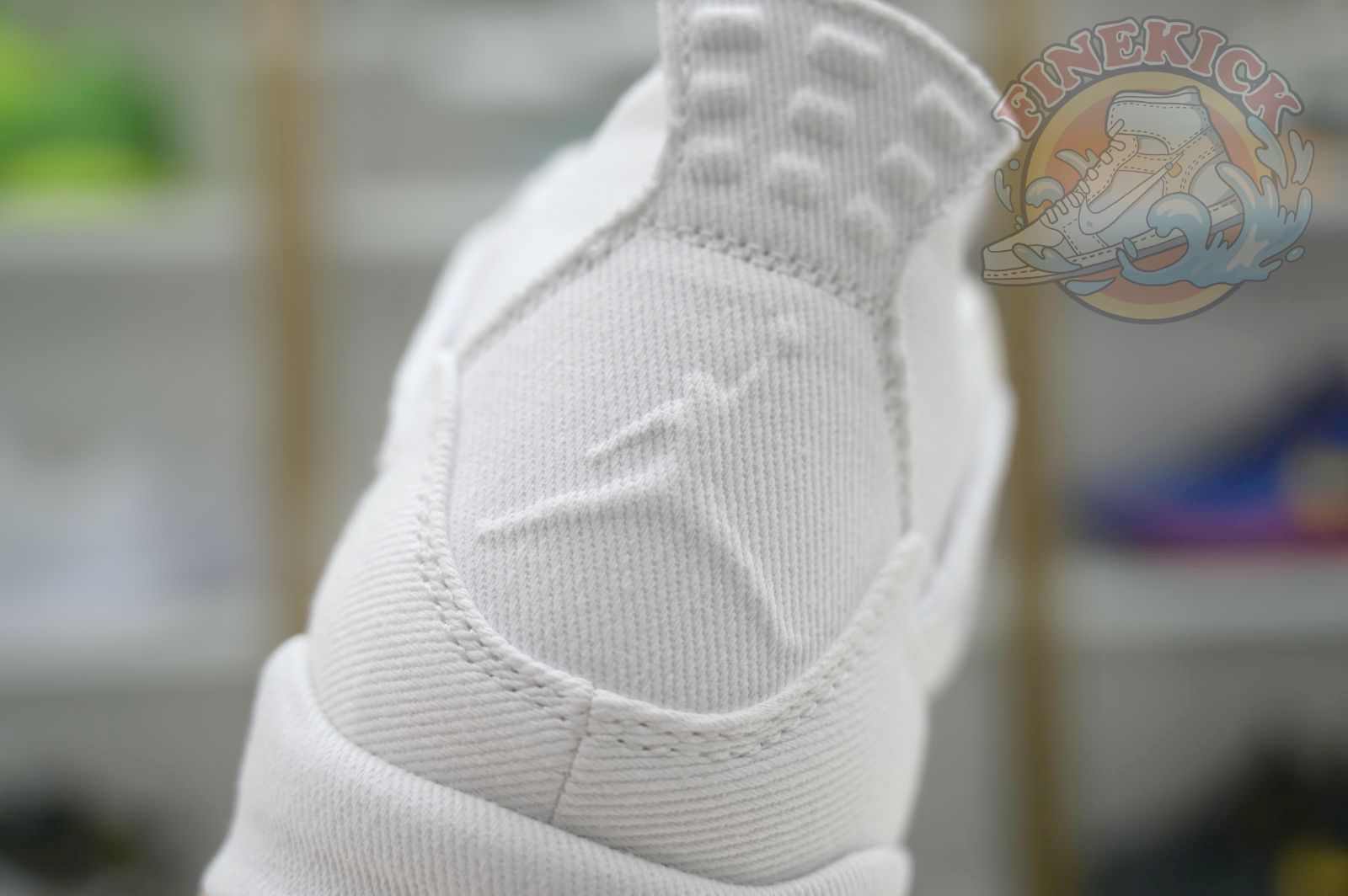 Air Jordan 4 levis white (levis tag)