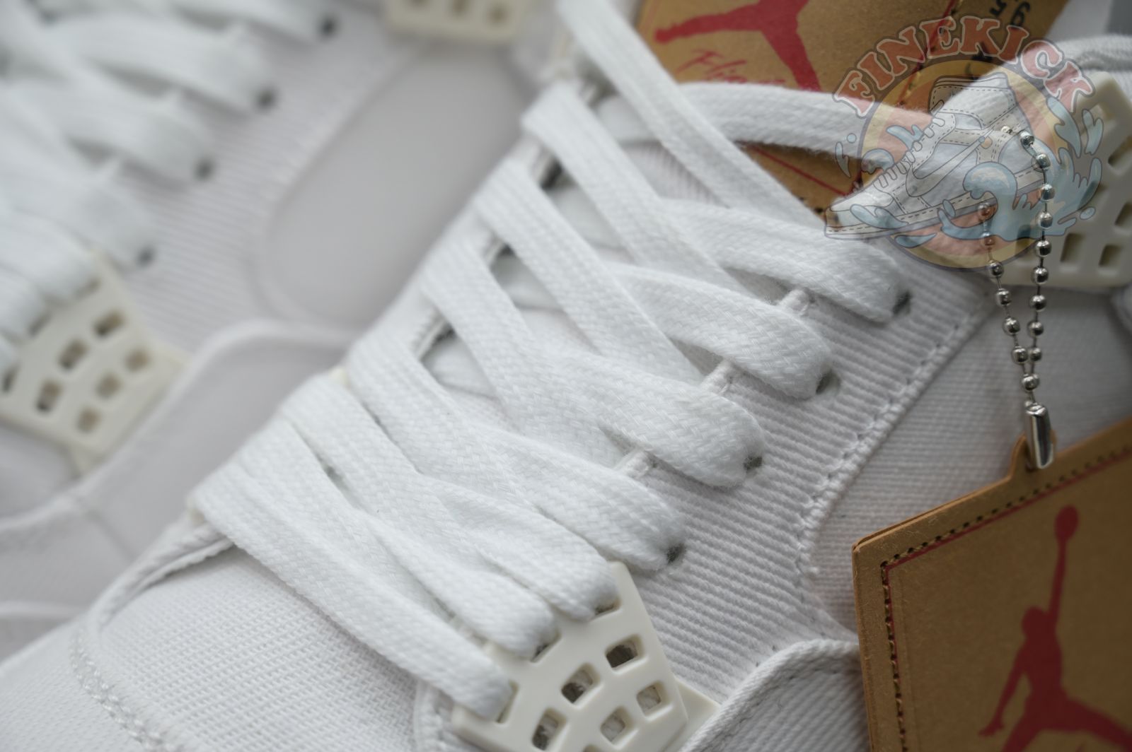 Air Jordan 4 levis white (levis tag)