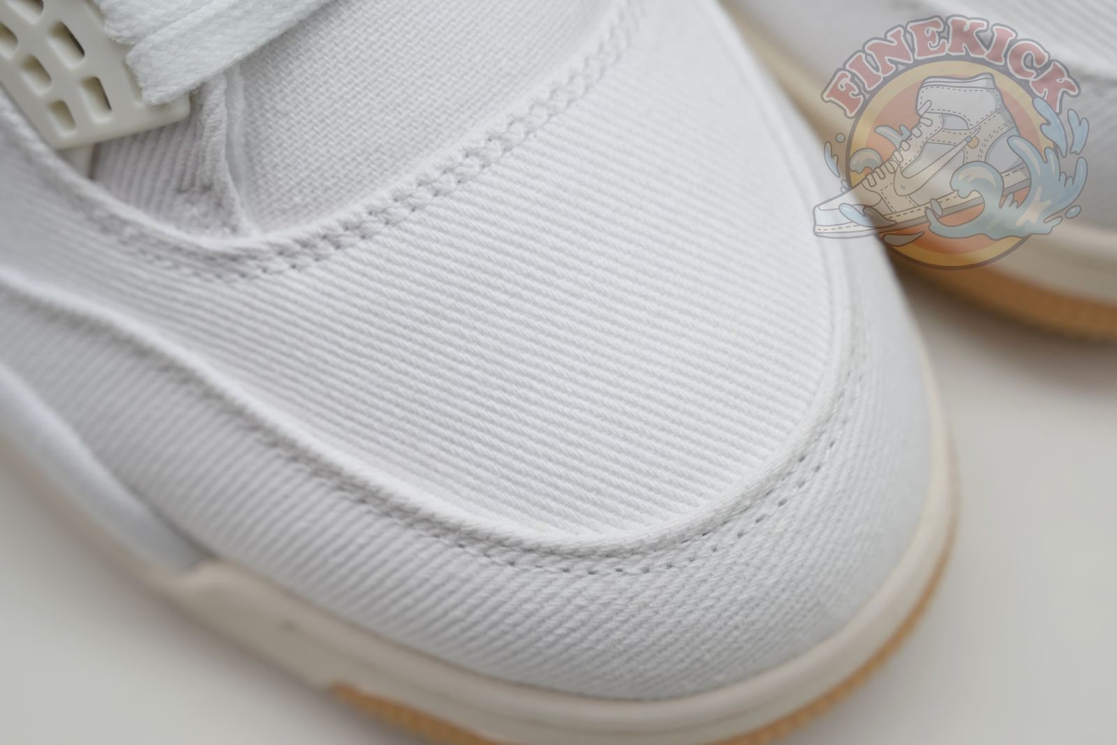 Air Jordan 4 levis white (levis tag)