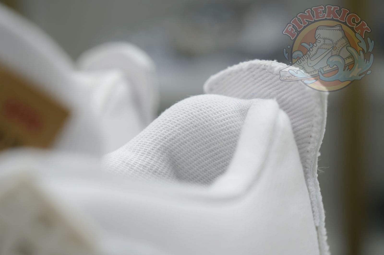 Air Jordan 4 levis white (levis tag)