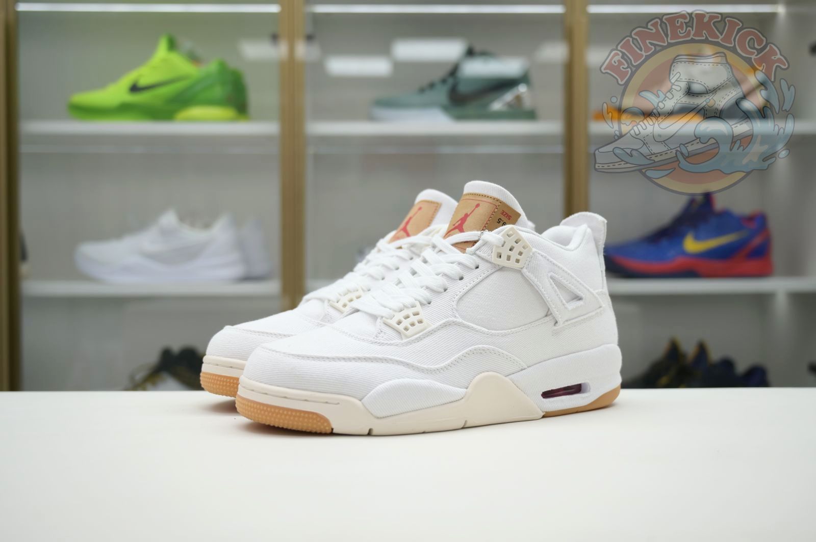Air Jordan 4 levis white (levis tag)