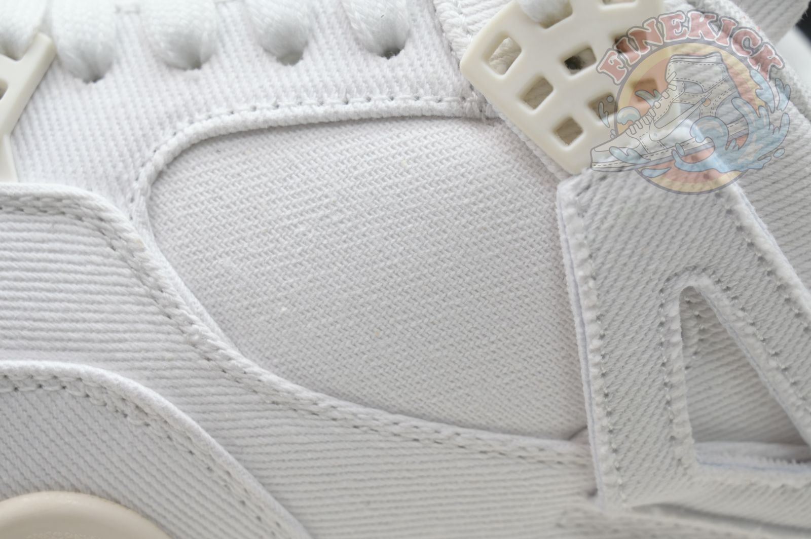 Air Jordan 4 levis white (levis tag)