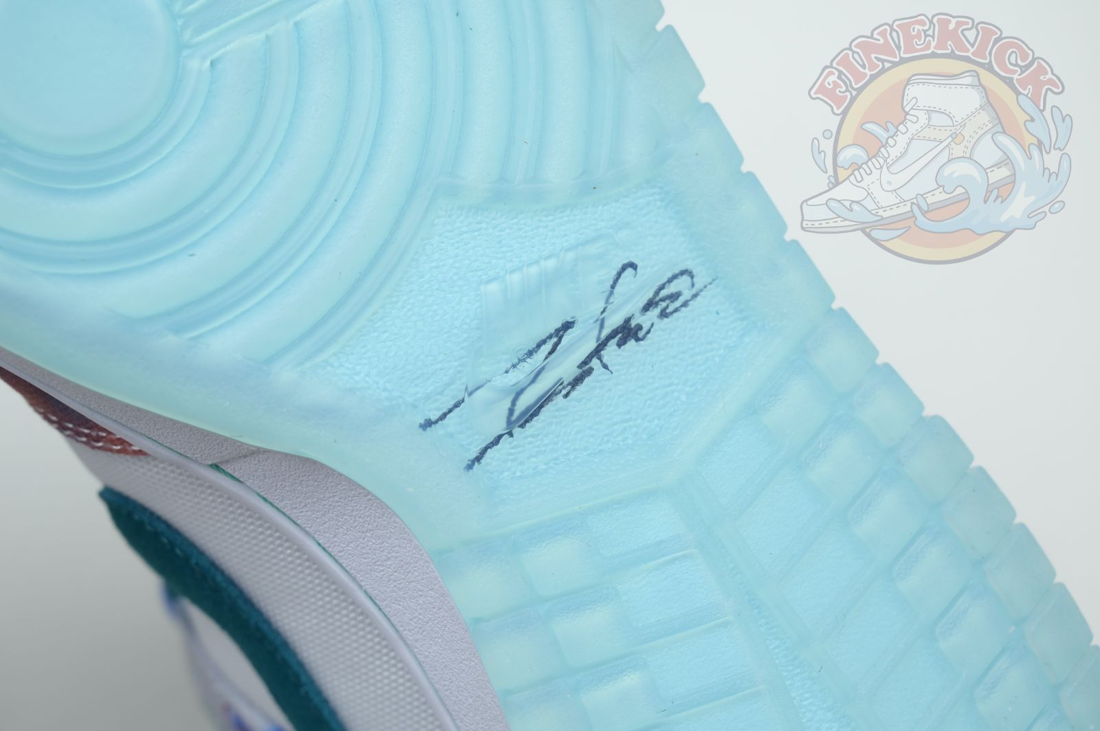 Futura Laboratories x Nike Dunk SB