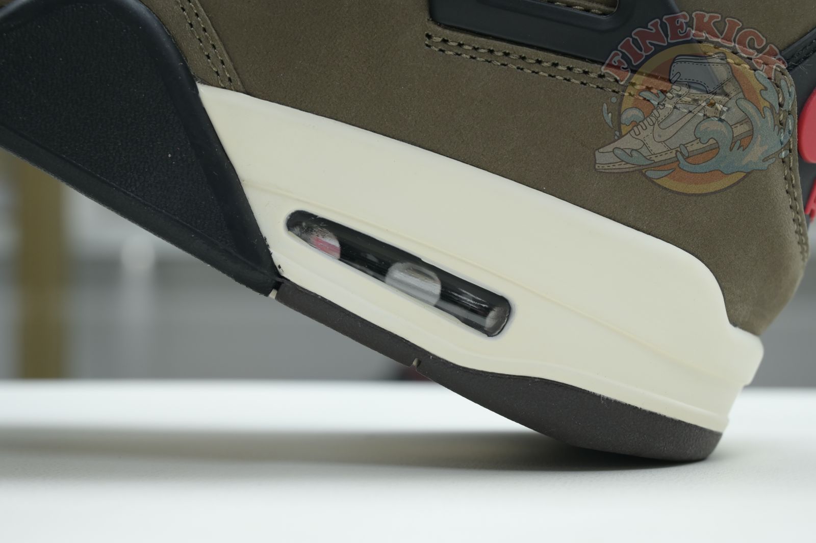 AIR JORDAN 4 RETRO COLOR