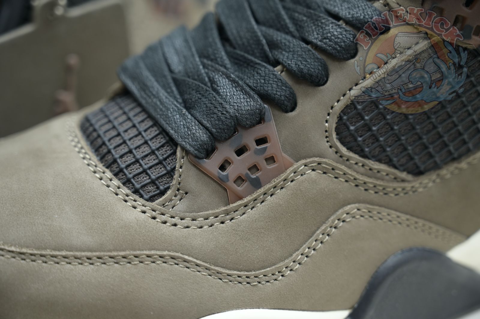 AIR JORDAN 4 RETRO COLOR