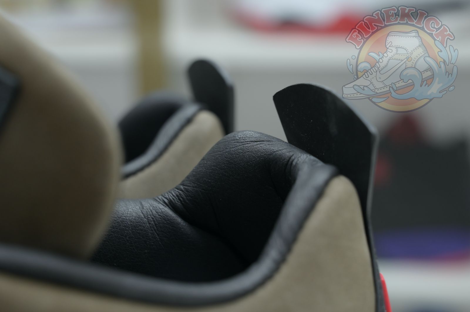 AIR JORDAN 4 RETRO COLOR