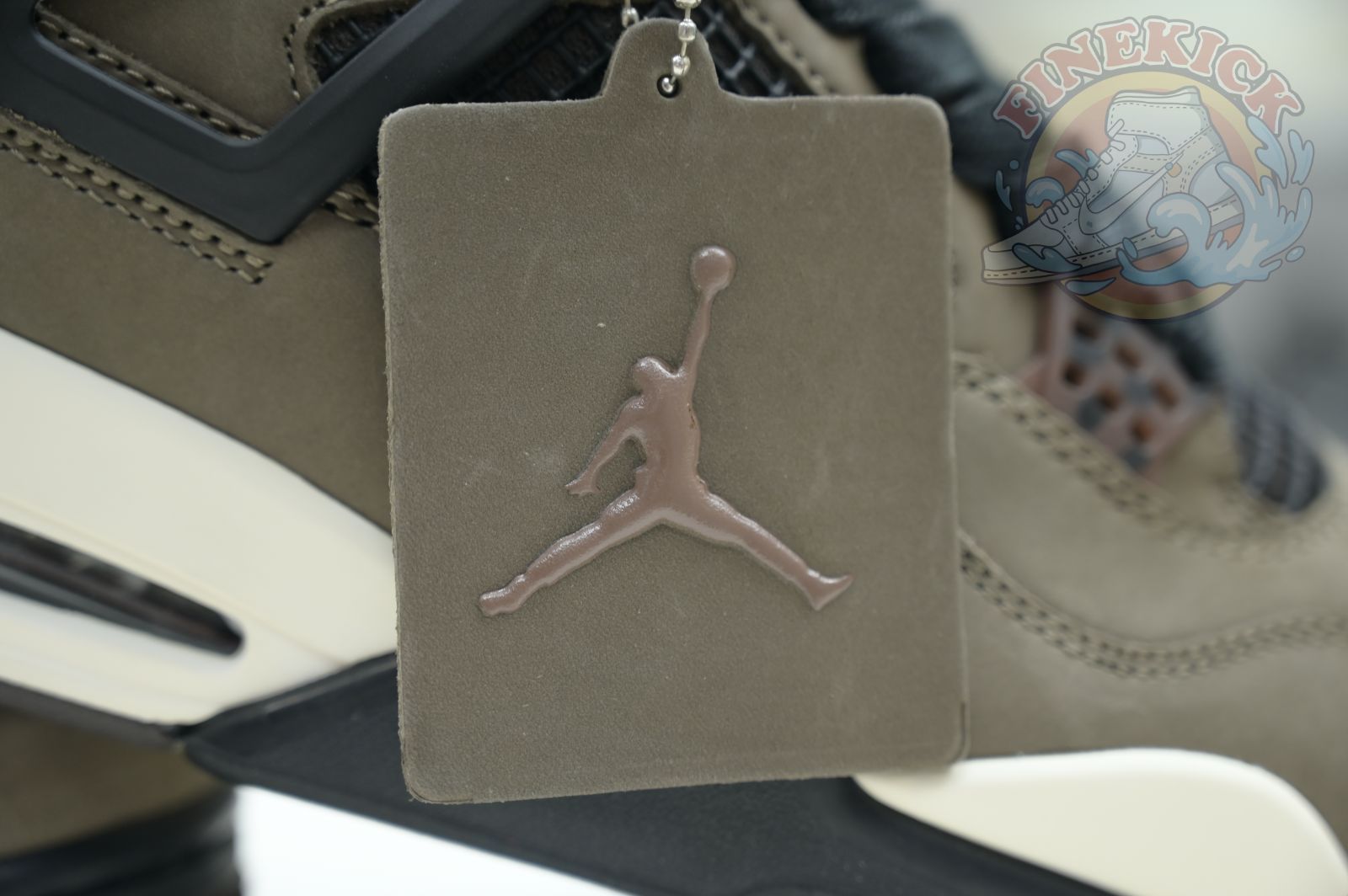 AIR JORDAN 4 RETRO COLOR