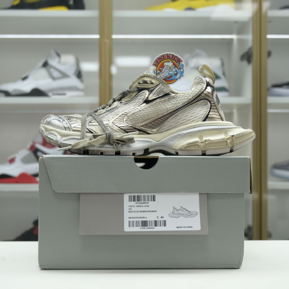 Balenciaga 3XL