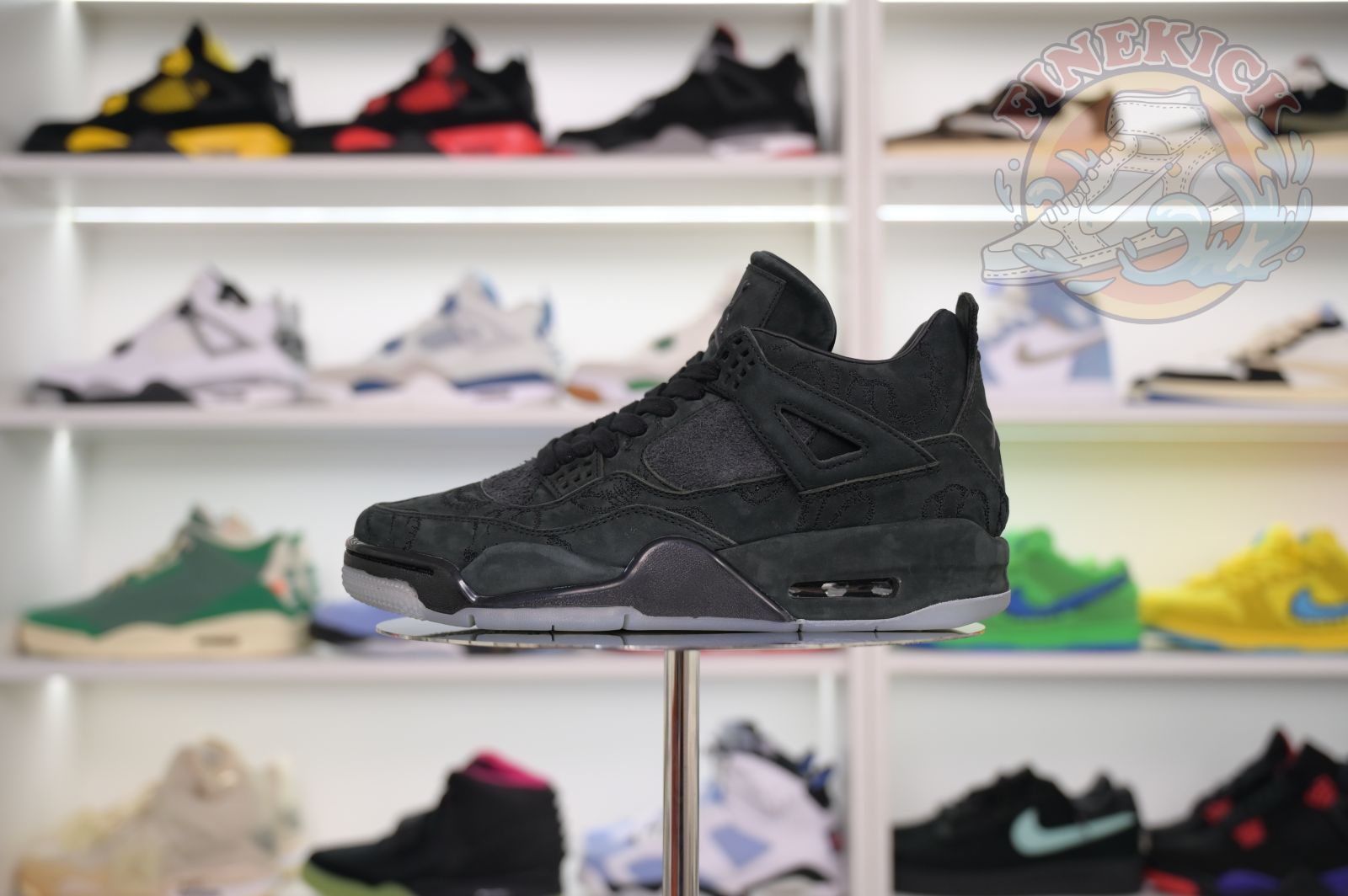 Air Jordan 4 kaws black