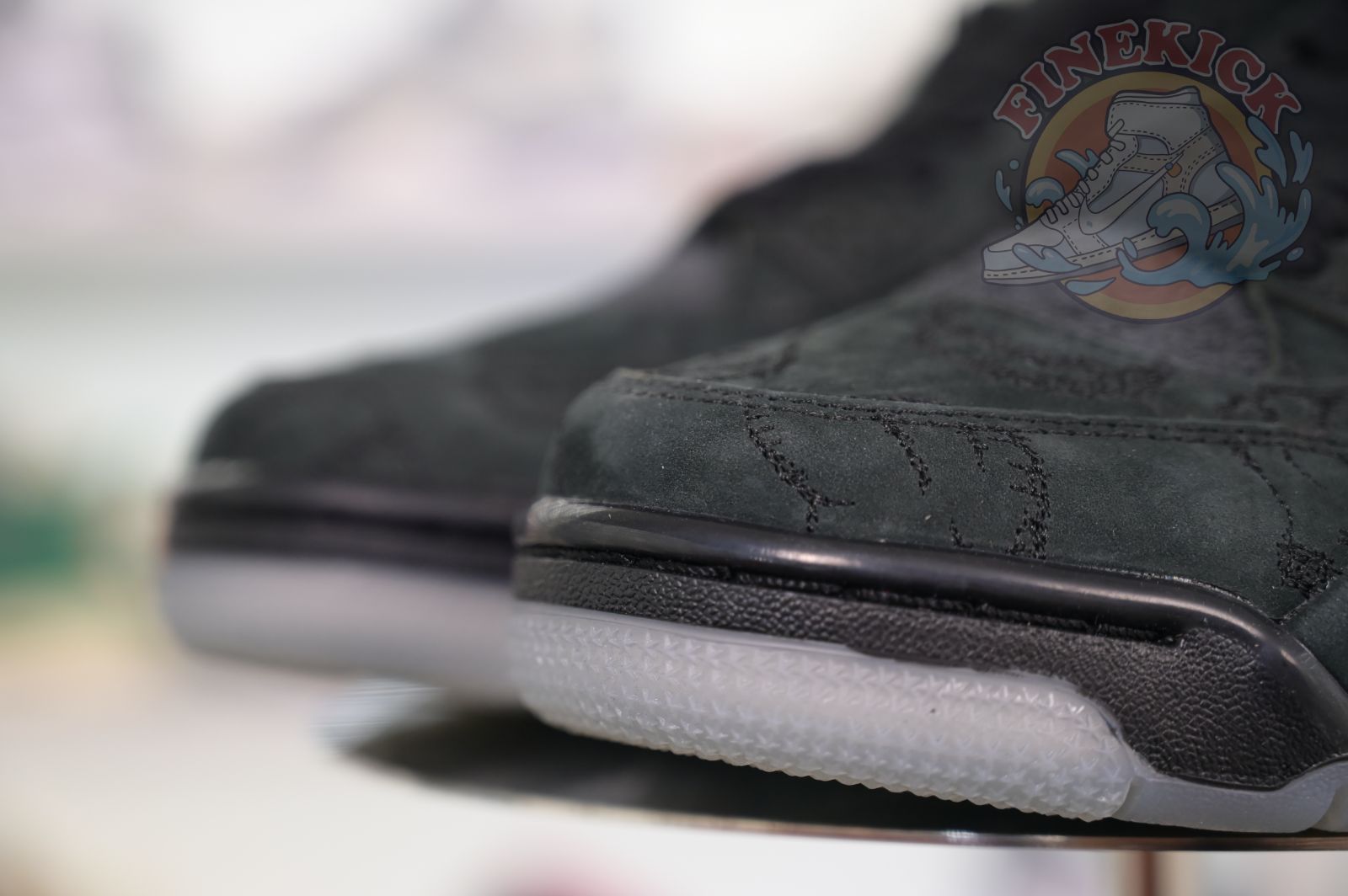 Air Jordan 4 kaws black