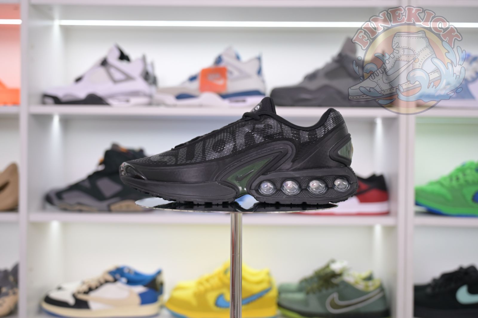 Supreme x Nike Air Max Dn