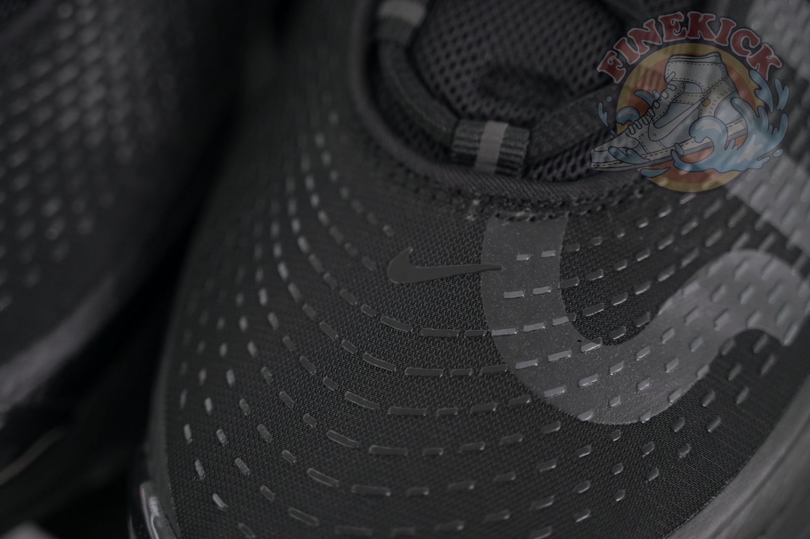 Supreme x Nike Air Max Dn