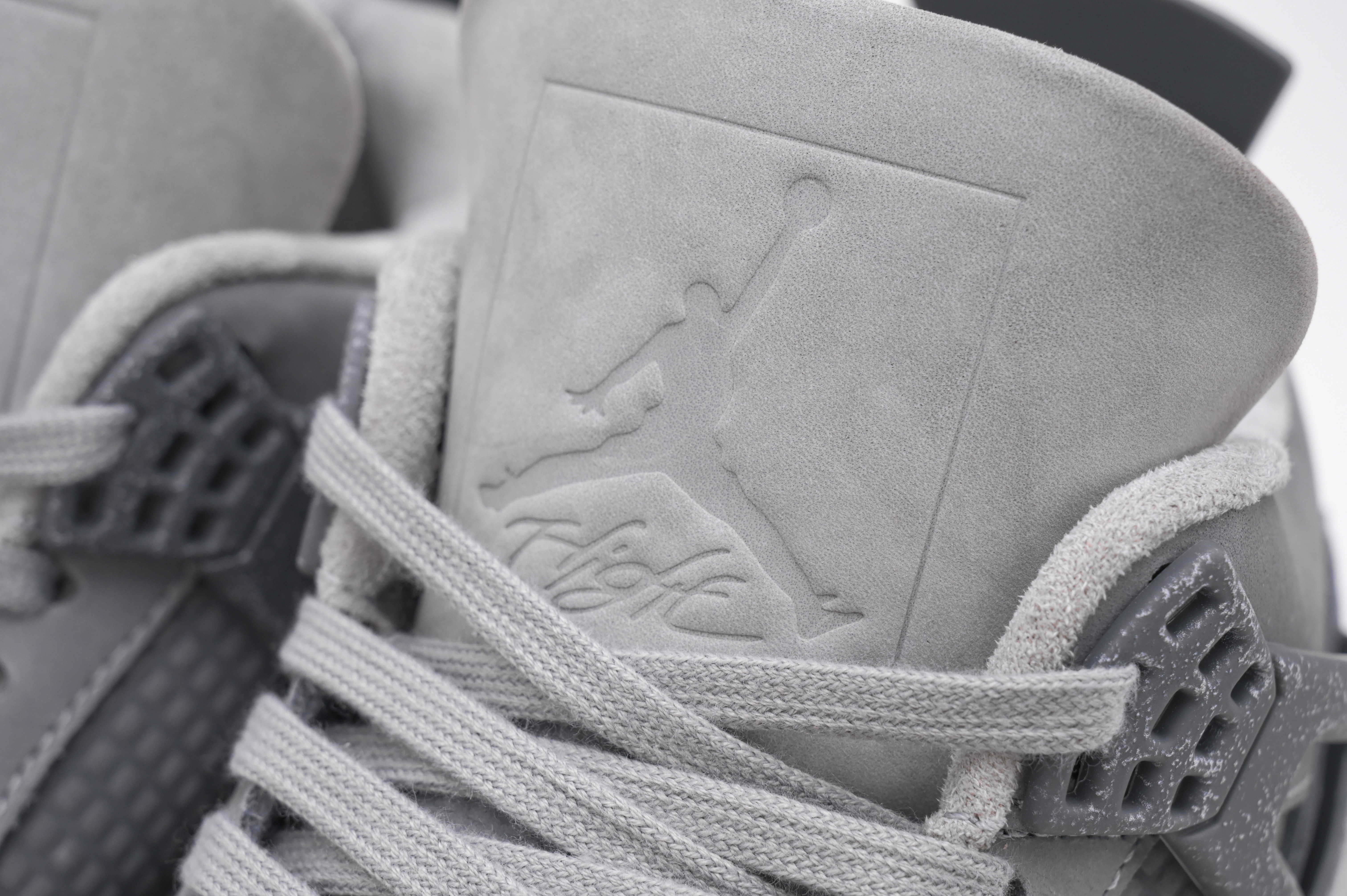 Air Jordan 4