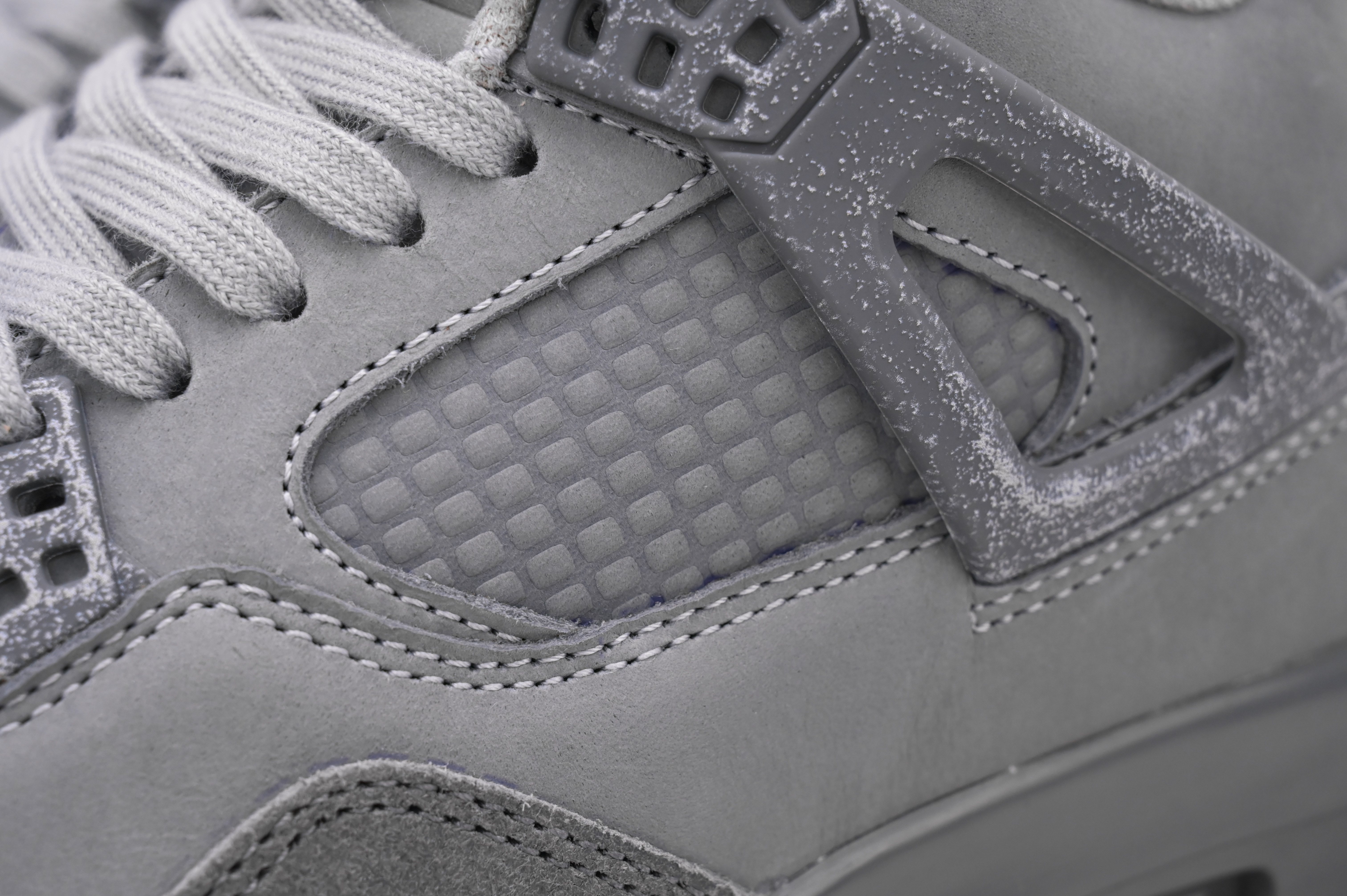 Air Jordan 4