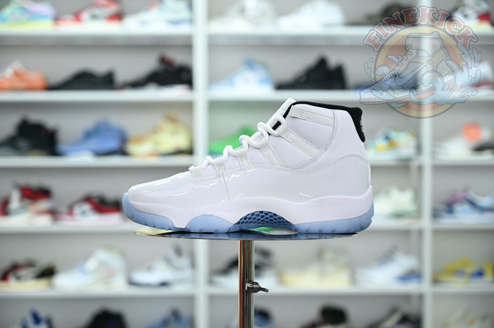 Air Jordan 11“Legend Blue” 2024
