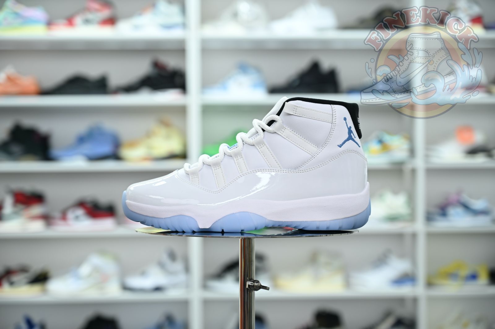 Air Jordan 11“Legend Blue” 2024