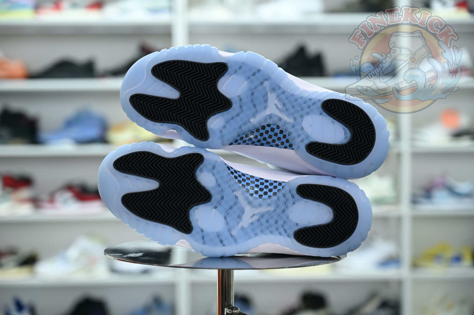 Air Jordan 11“Legend Blue” 2024
