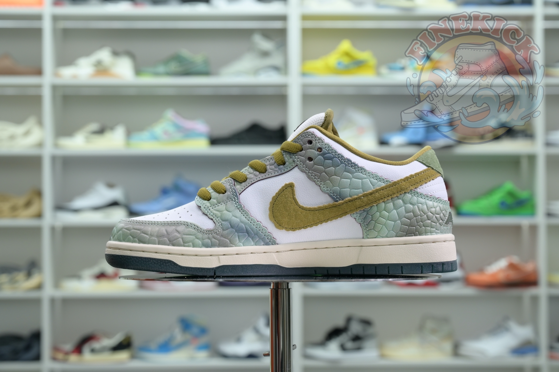 Alexis Sablone x Nike Dunk SB Low